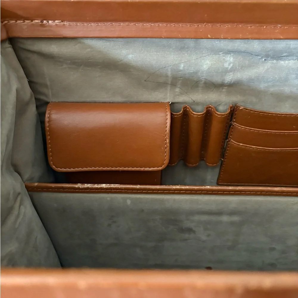 Bellino Vintage Tan Leather Briefcase